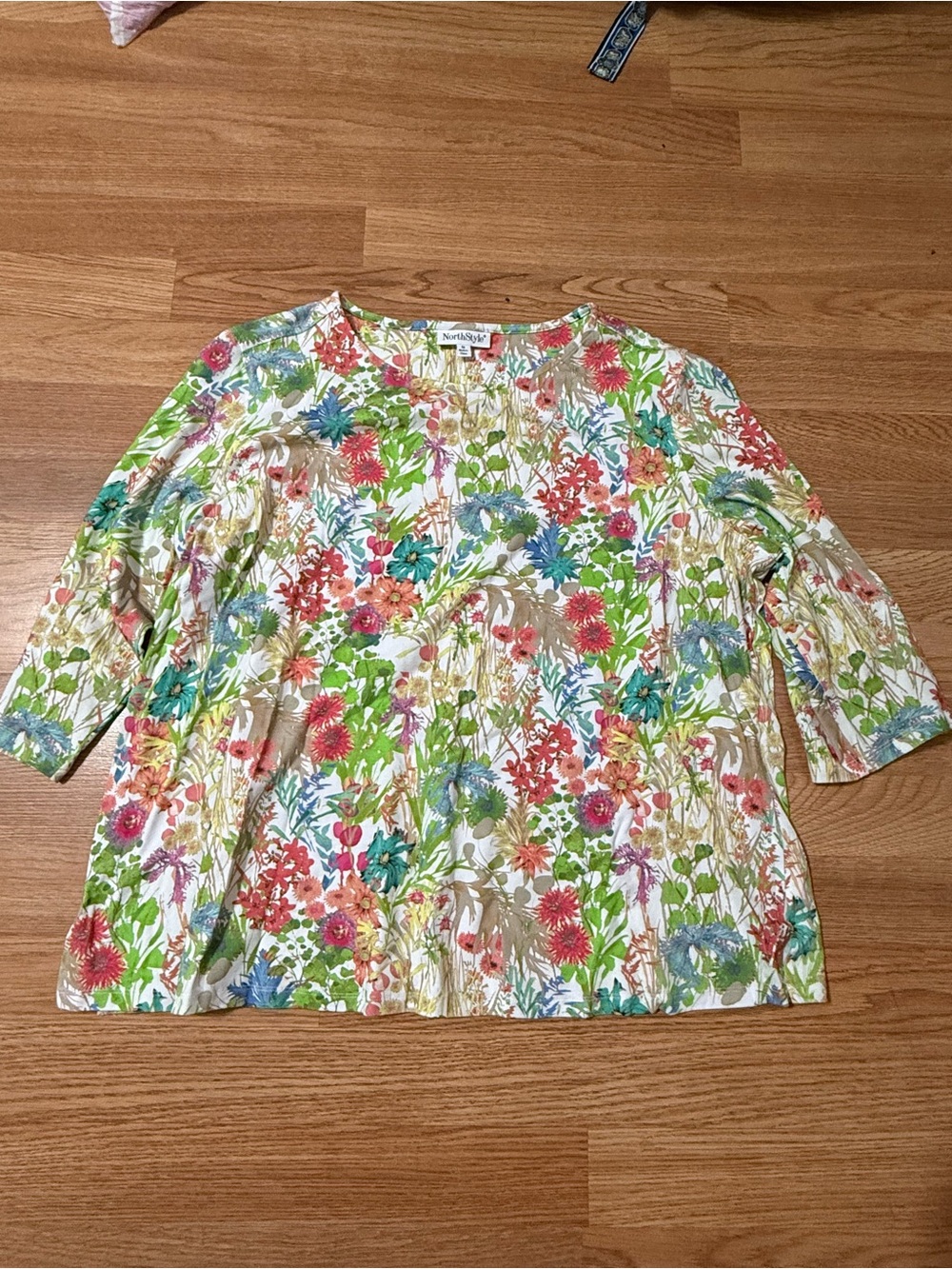 NorthStyle Floral Garden Print Blouse in Multicolor